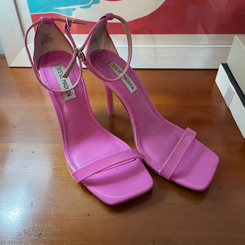 Pink Steve Madden heels!